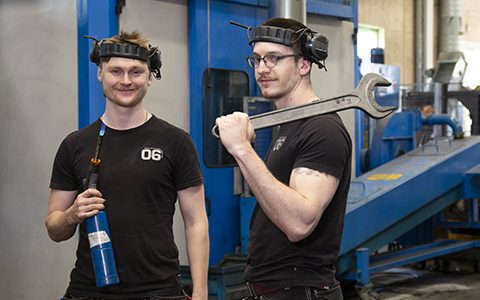 COMPETENCE AND CAMARADERIE IN ESBE'S HOT FORGING DEPARTMENT
