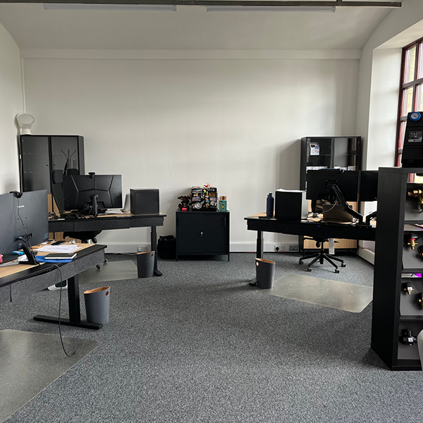 The office now have three deskstations..jpg